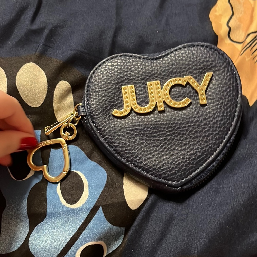 Juicy couture heart coin wallet